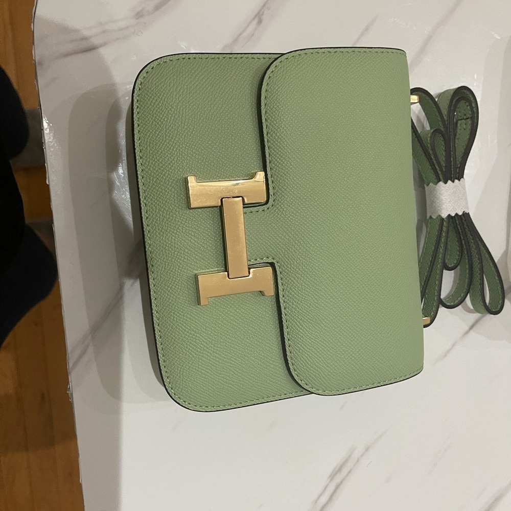 Mini constance green